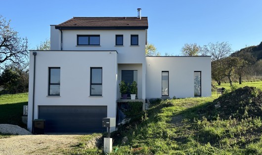 Grande maison sur trois niveaux avec sous-sol | Toulois | Maisons Atrium