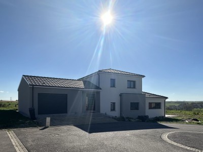 Maison en demi-niveau par Maisons Atrium