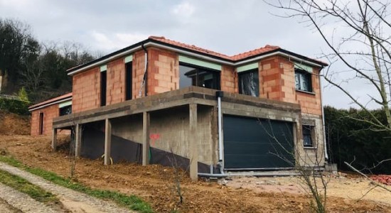 Villa avec matériaux haut de gamme et durables